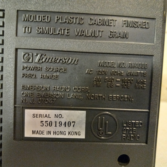 Emerson RK4000 Under Cabinet Mount AM/FM/ Timer / Alarm Clock Radio - Picture 5 of 12
